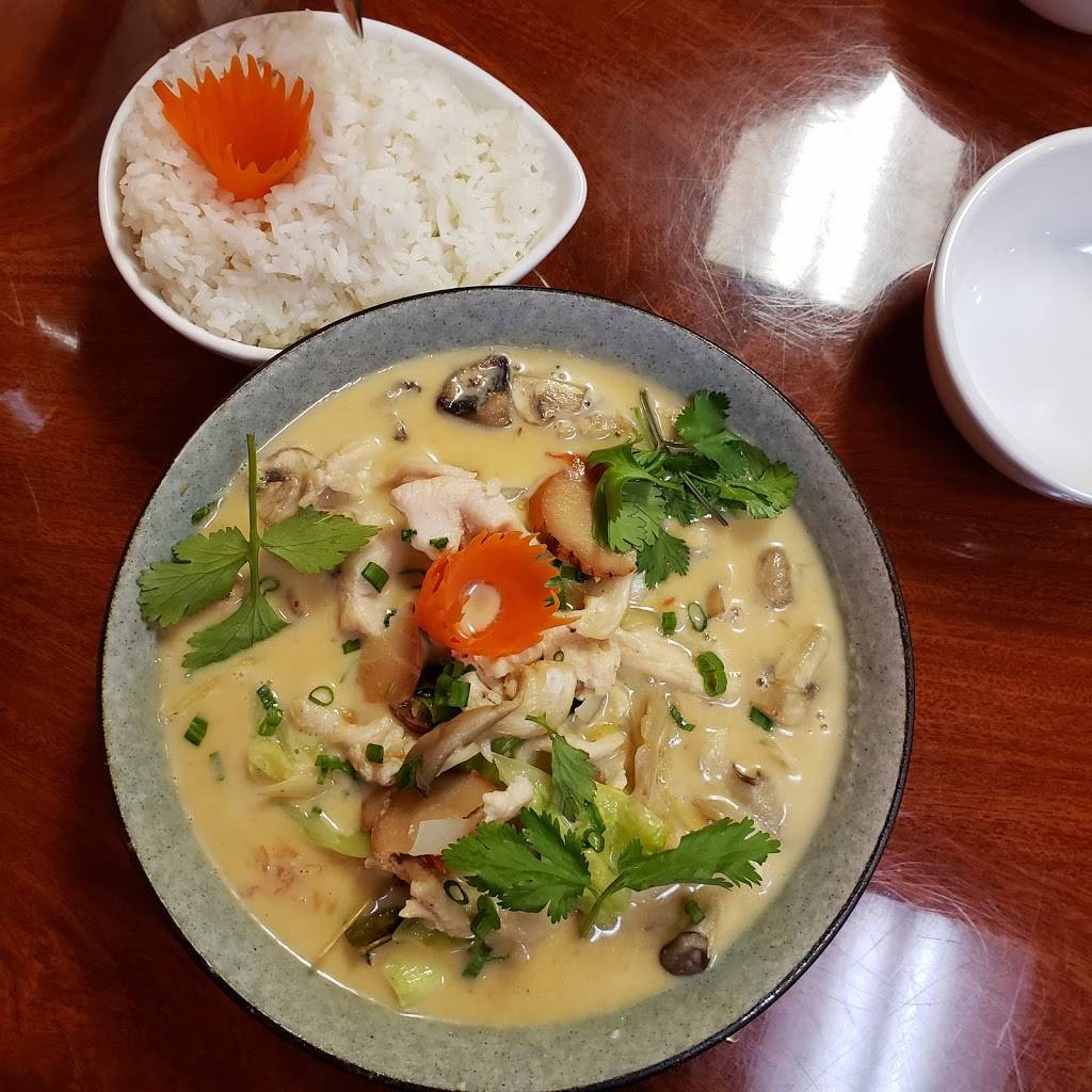 Thai Smile Restaurant | restaurant | 18040 SE McLoughlin Blvd, Milwaukie, OR 97267, USA | 9713353960 OR +1 971-335-3960