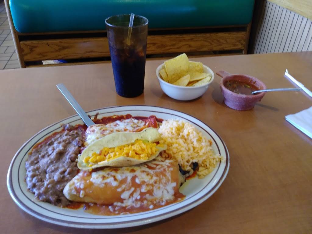 La Malinche (Mexican food) | restaurant | 910 N Yarbrough Dr, El Paso, TX 79915, USA | 9155983811 OR +1 915-598-3811