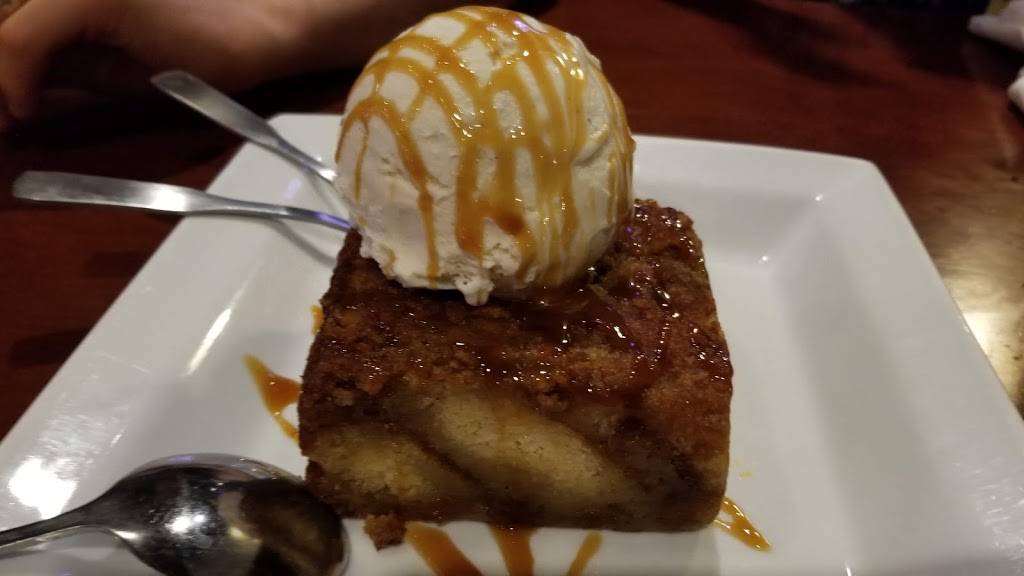 Lakes Tavern & Grill | restaurant | 9240 Hudson Rd, St Paul, MN 55125, USA | 6512872000 OR +1 651-287-2000