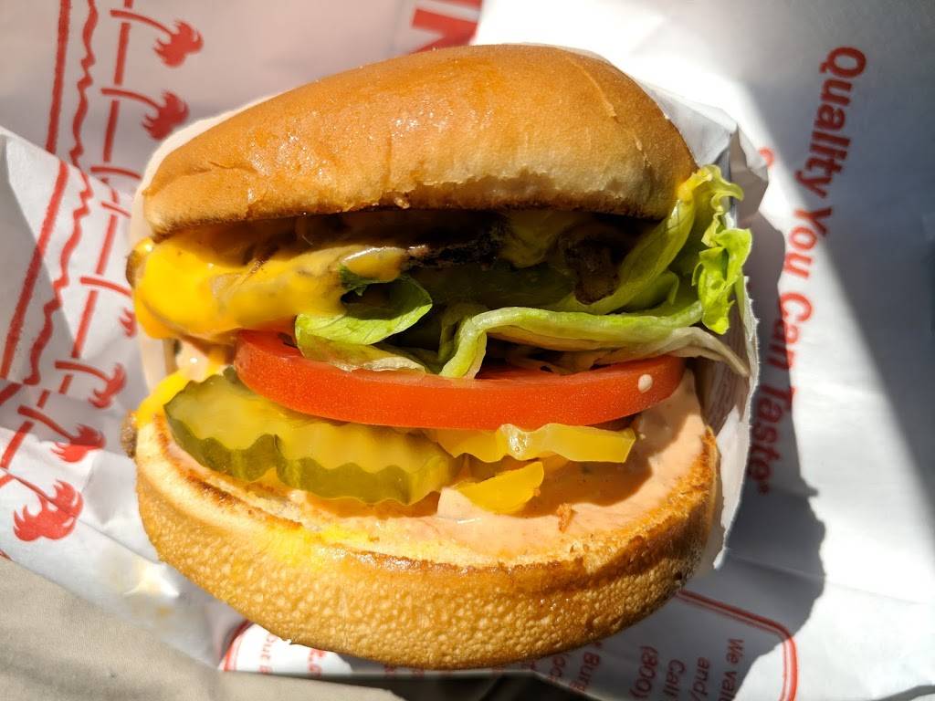 In-N-Out Burger | restaurant | 761 N 1st St, Burbank, CA 91502, USA | 8007861000 OR +1 800-786-1000