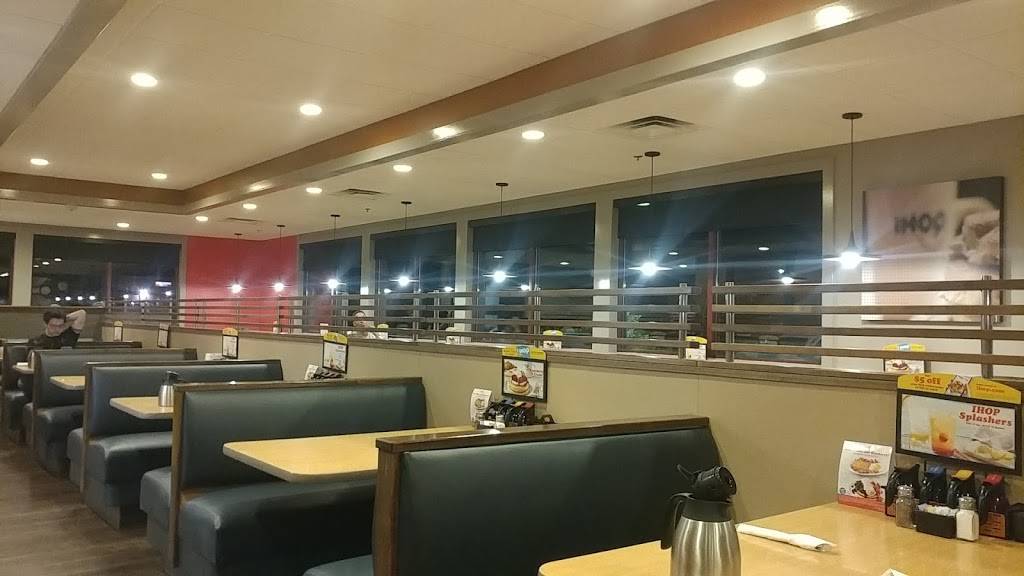 IHOP | bakery | 4020 NW Cache Rd, Lawton, OK 73505, USA | 5803577464 OR +1 580-357-7464