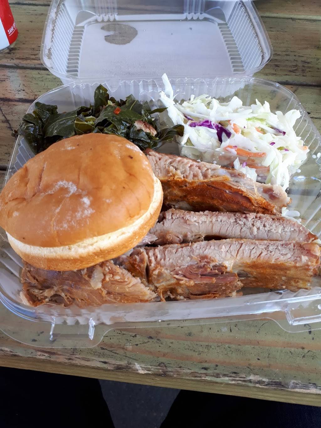 Road Runner BBQ | restaurant | 5205 SE Foster Rd, Portland, OR 97206, USA | 5036789012 OR +1 503-678-9012