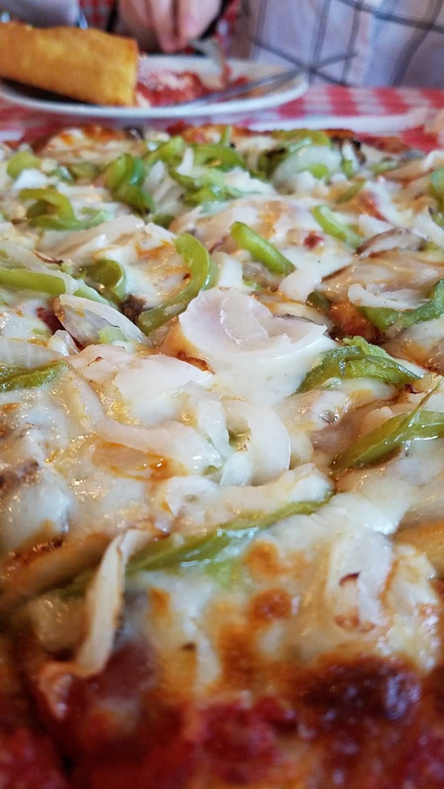 Ginos East of Chicago | restaurant | 820 S Milwaukee Ave, Libertyville, IL 60048, USA | 8473621300 OR +1 847-362-1300