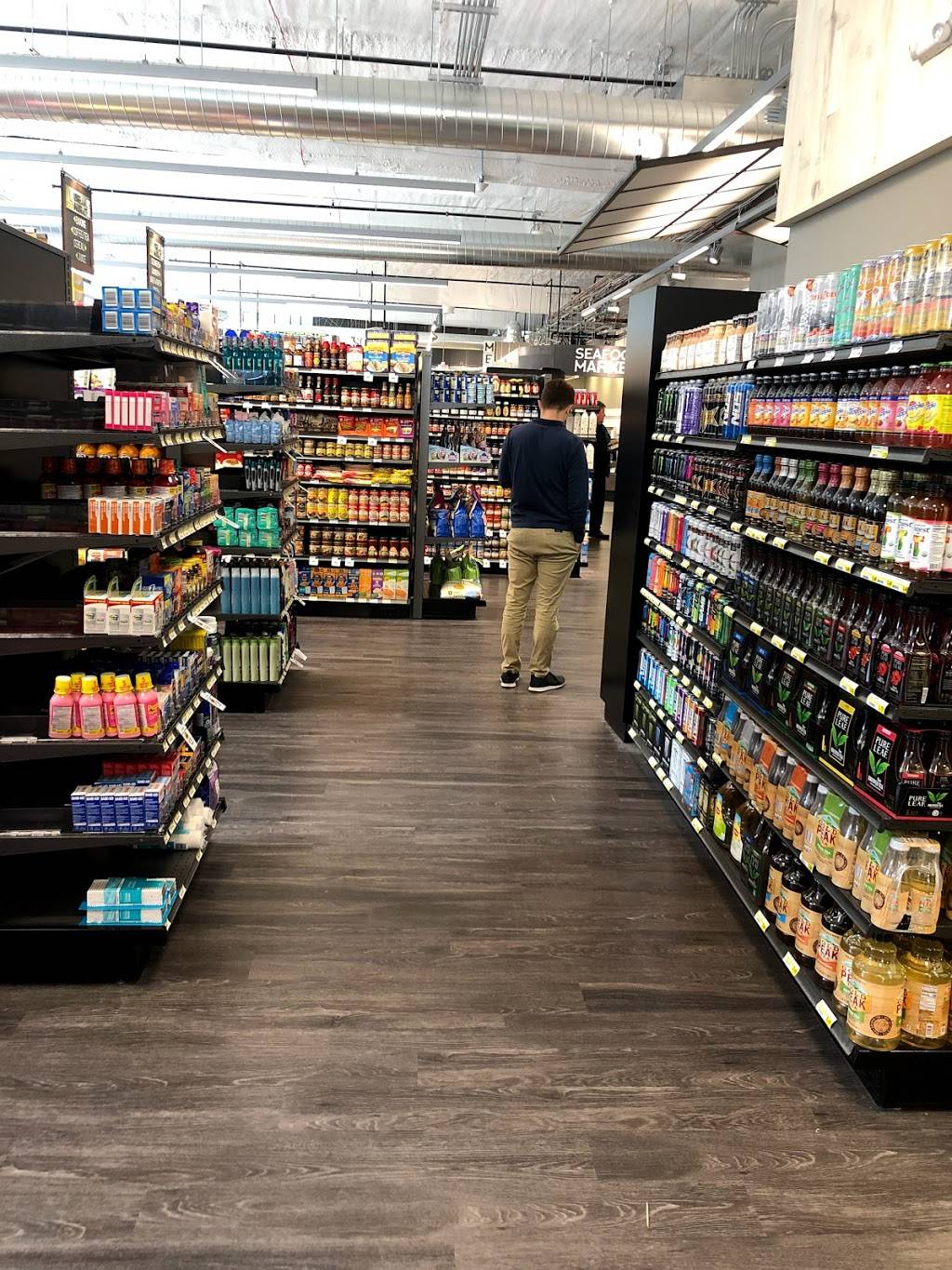 Maurer’s Urban Market | meal takeaway | 777 N Van Buren St, Milwaukee, WI 53202, USA | 4146352770 OR +1 414-635-2770