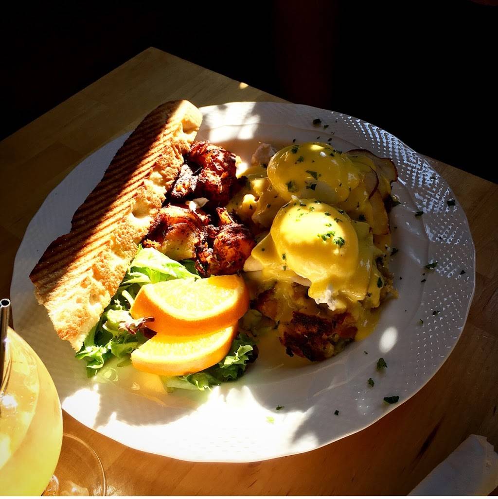 Camdens Dogtown Market | restaurant | 201 W 7th St, Richmond, VA 23224, USA | 8047456488 OR +1 804-745-6488