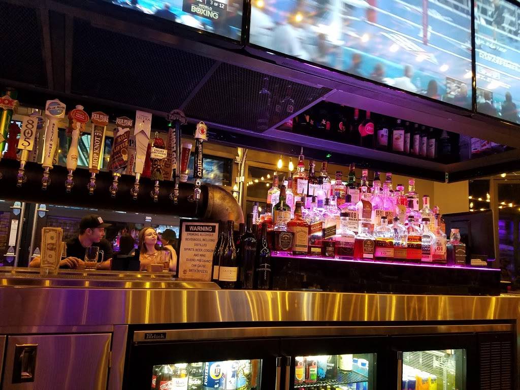 Lookout Tavern | restaurant | 830 E Greenway Pkwy Suite 100, Phoenix, AZ 85022, USA | 6029269786 OR +1 602-926-9786