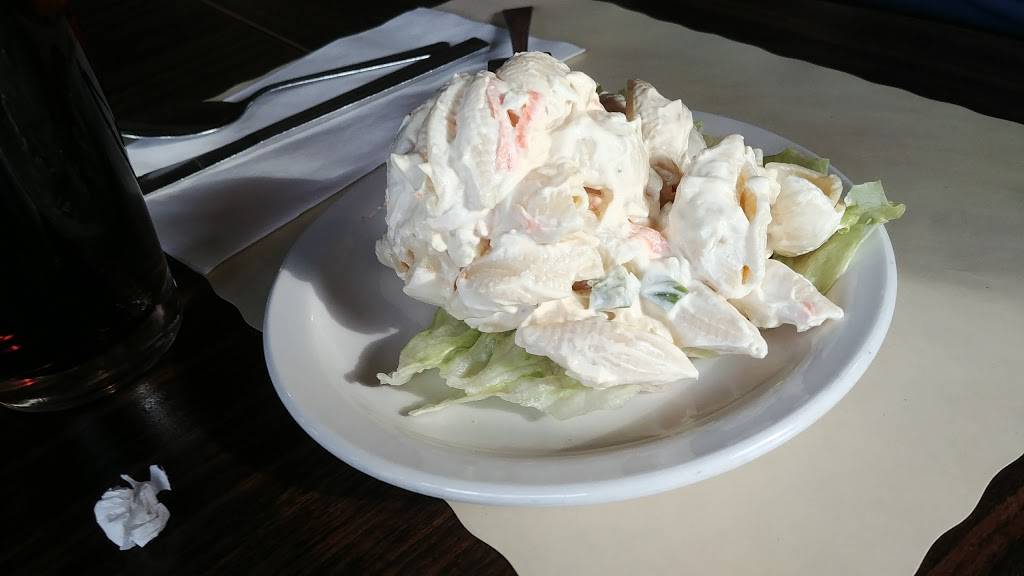 Darrells Place | restaurant | 90 Telegraph Rd, Middleport, NY 14105, USA | 7167357252 OR +1 716-735-7252