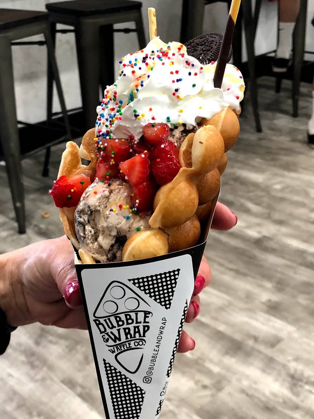 Bubble & Wrap | restaurant | 2070 Broadway, Redwood City, CA 94063, USA | 6507660425 OR +1 650-766-0425