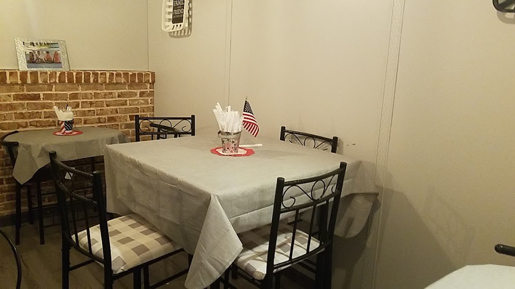 ☆Diamond Tap Tavern☆ | restaurant | 215 W Rockwood St, Rockwood, TN 37854, USA | 8652458421 OR +1 865-245-8421