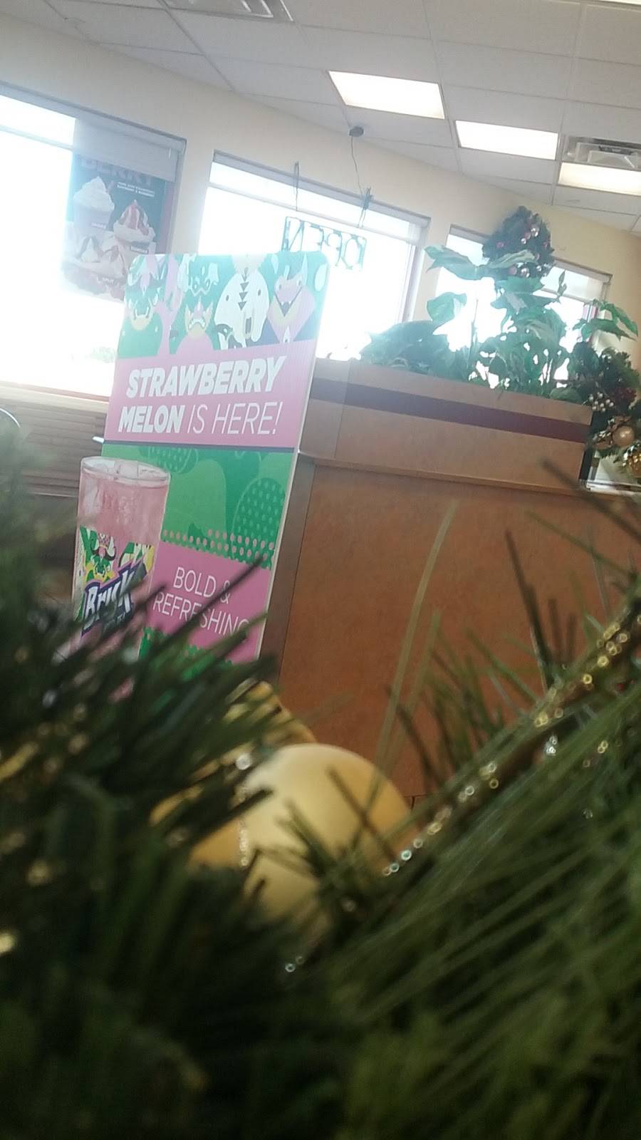 Wienerschnitzel | restaurant | 42092 Washington St, Bermuda Dunes, CA 92201, USA | 7602004467 OR +1 760-200-4467