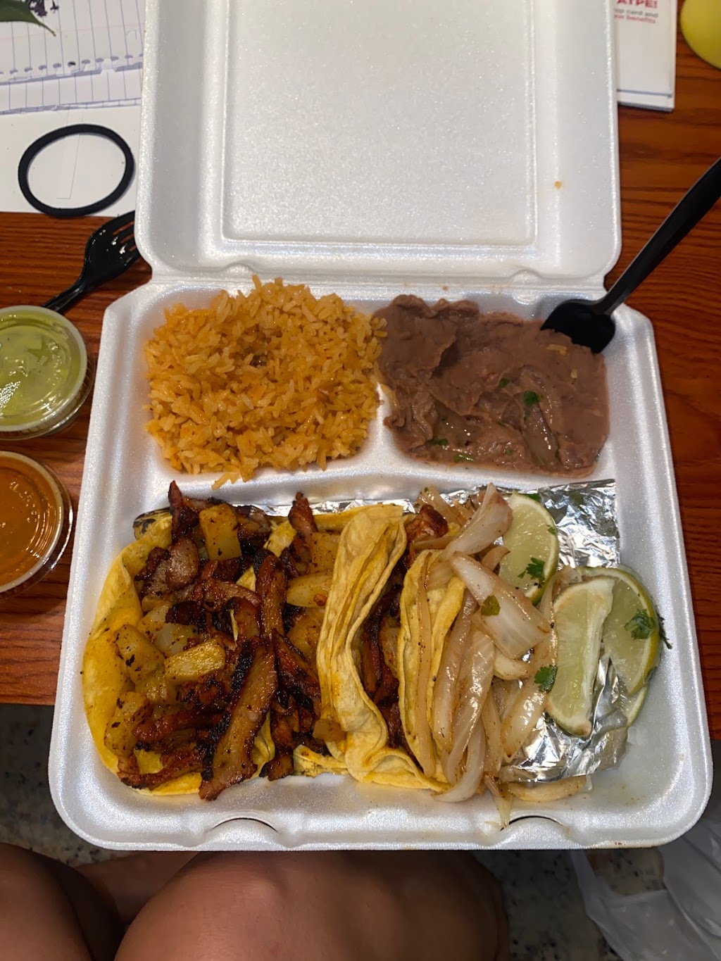 Taco City y Mas | restaurant | 265 W Comstock St, Dallas, TX 75208, USA | 9728638935 OR +1 972-863-8935