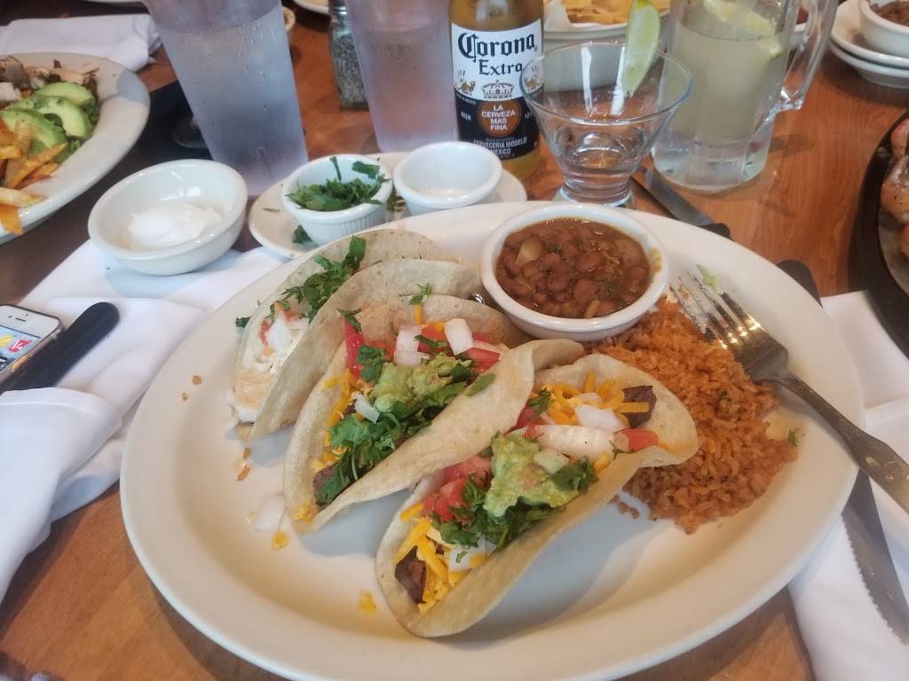 Uncle Julios Mexican From Scratch | restaurant | 15845 South La Grange Road, Orland Park, IL 60462, USA | 7089424700 OR +1 708-942-4700