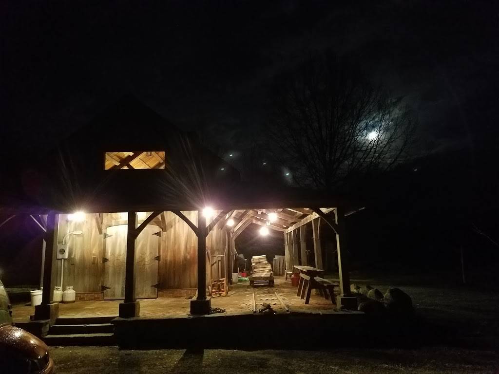 Grossman Brothers Maple Products | restaurant | 12147 Claridon Troy Rd, Chardon, OH 44024, USA | 4403467177 OR +1 440-346-7177