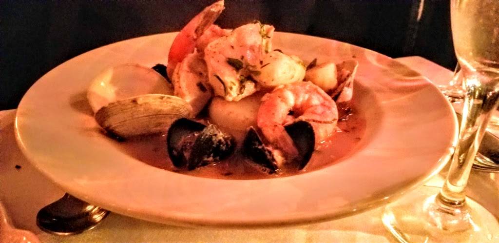 Le Singe | restaurant | 160 7th Ave, New York, NY 10011, USA | 2123664100 OR +1 212-366-4100