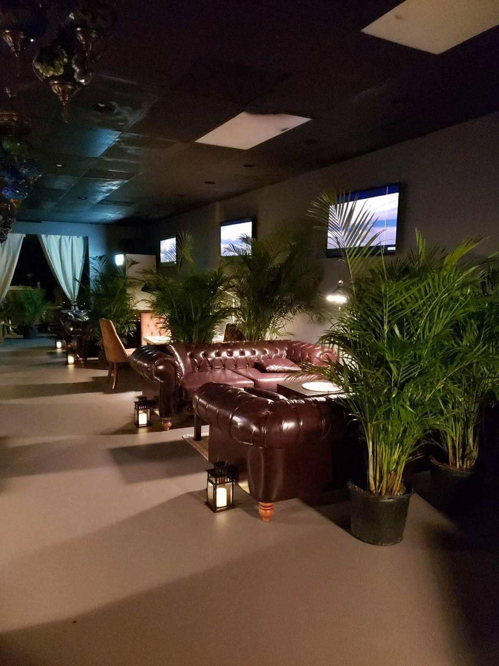 Bali Lounge | restaurant | 3940 N 46th Ave, Hollywood, FL 33021, USA | 9546549336 OR +1 954-654-9336