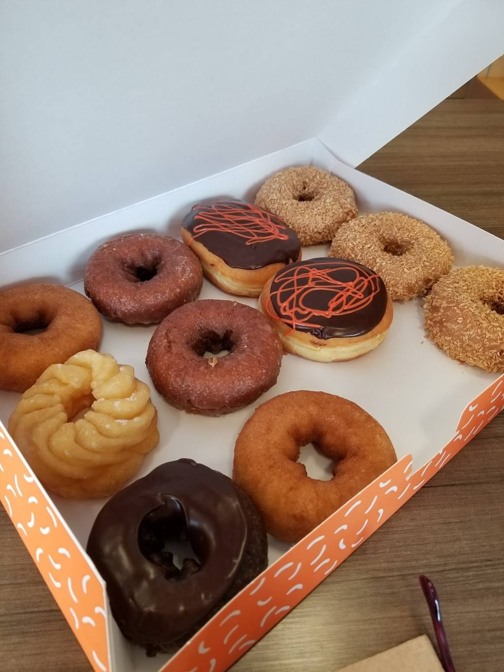 Dunkin | bakery | 4479 W US-192, Kissimmee, FL 34746, USA | 4075071540 OR +1 407-507-1540