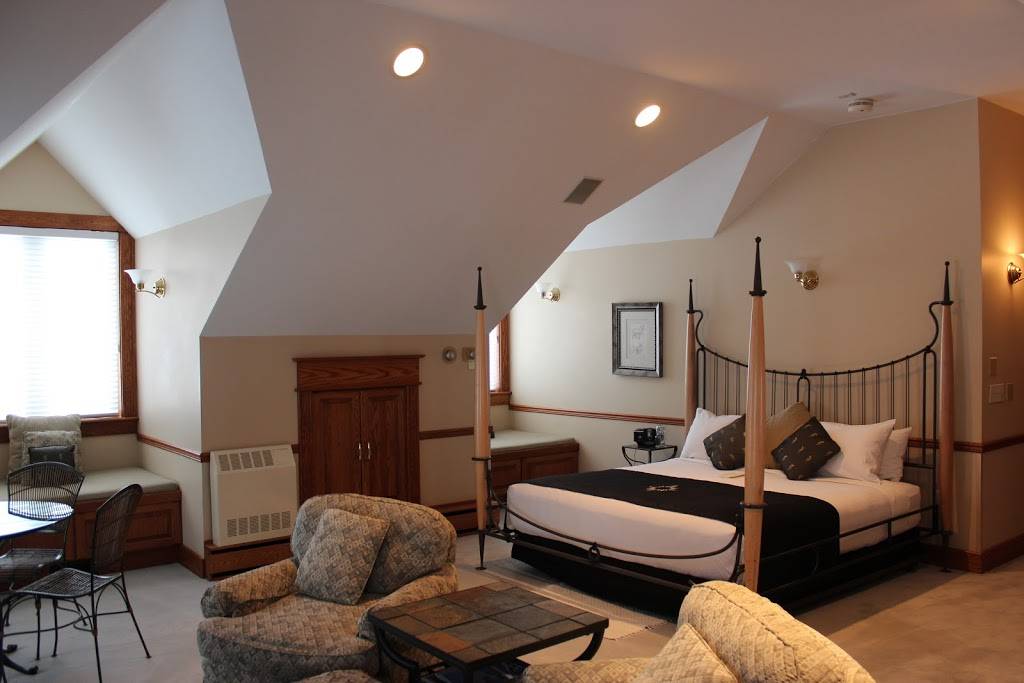 Black Star Farms Suttons Bay | restaurant | 10844 E Revold Rd, Suttons Bay, MI 49682, USA | 2319441270 OR +1 231-944-1270