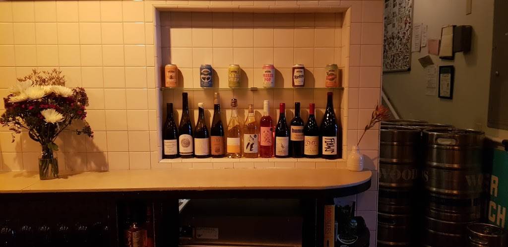 Woods Bar & Brewery | restaurant | 1701 Telegraph Ave, Oakland, CA 94612, USA | 5107478171 OR +1 510-747-8171