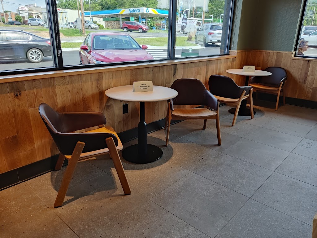 Starbucks | cafe | 1225 Albert Pike Rd, Hot Springs National Park, AR 71913, USA | 5014033357 OR +1 501-403-3357