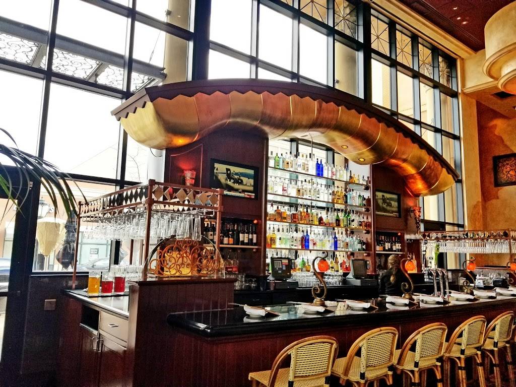 The Cheesecake Factory | restaurant | 5799 N Bayshore Dr, Glendale, WI 53217, USA | 4149068550 OR +1 414-906-8550