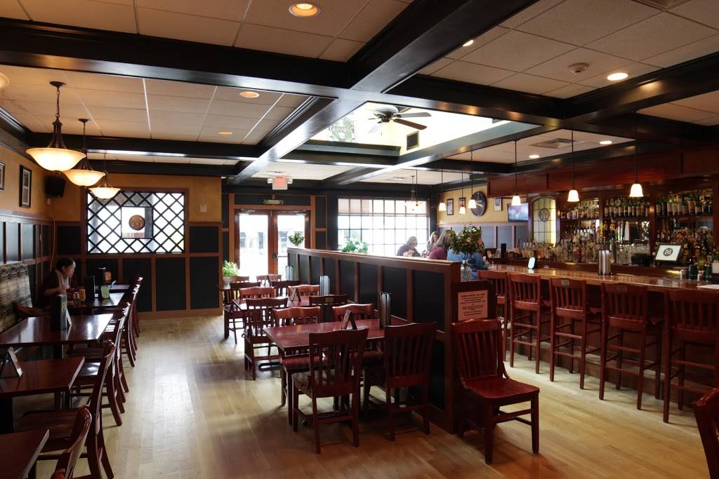 McBrides Pub | restaurant | 161 Wayland Ave, Providence, RI 02906, USA | 4017513000 OR +1 401-751-3000