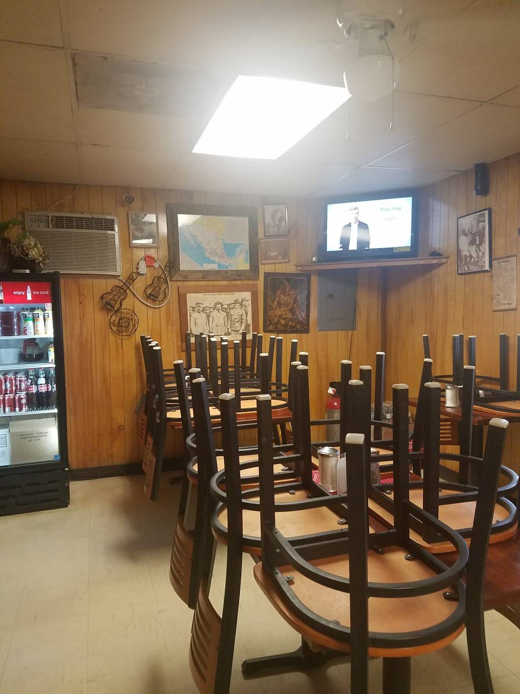 Olivias Mexican Restaurant | restaurant | 801 Vanderbilt St, San Antonio, TX 78210, USA | 2105343016 OR +1 210-534-3016