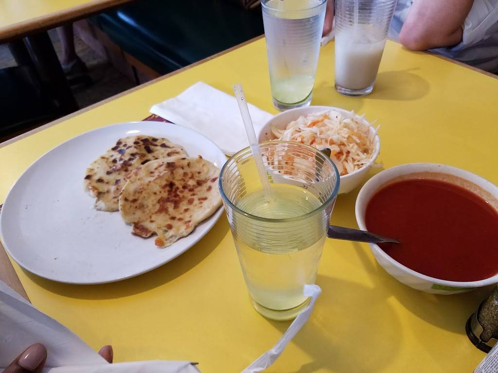 Gran Villa | restaurant | 4002 3rd Ave, Brooklyn, NY 11232, USA | 7185763924 OR +1 718-576-3924