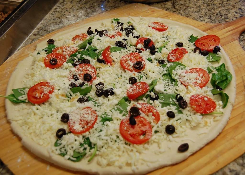 Sal’s Family Pizza | restaurant | 5545 Edmondson Pike, Nashville, TN 37211, USA | 6159532056 OR +1 615-953-2056