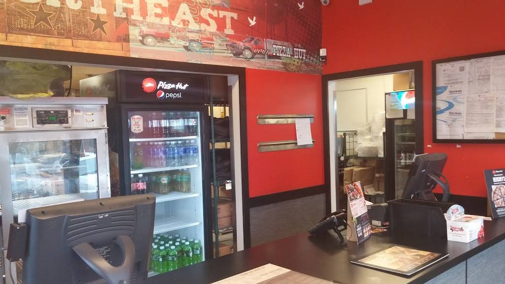 Pizza Hut | restaurant | 8001 Castor Ave, Philadelphia, PA 19152, USA | 2157420500 OR +1 215-742-0500