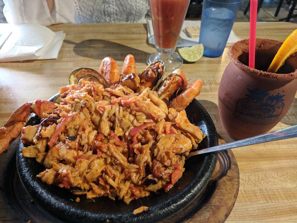 Las Islas Marias (Perrin Beitel) | restaurant | 10930 Perrin Beitel Rd, San Antonio, TX 78217, USA | 2105900909 OR +1 210-590-0909