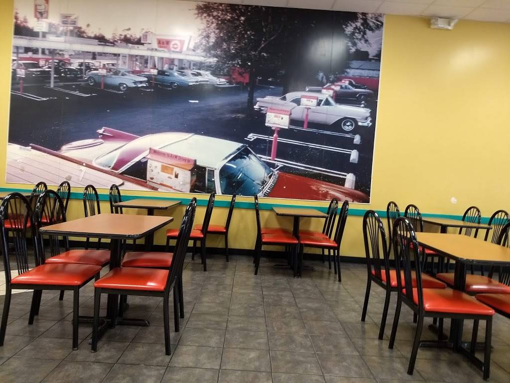 A&W Restaurant | restaurant | 300 Tanger Blvd #218, Branson, MO 65616, USA | 4173377112 OR +1 417-337-7112