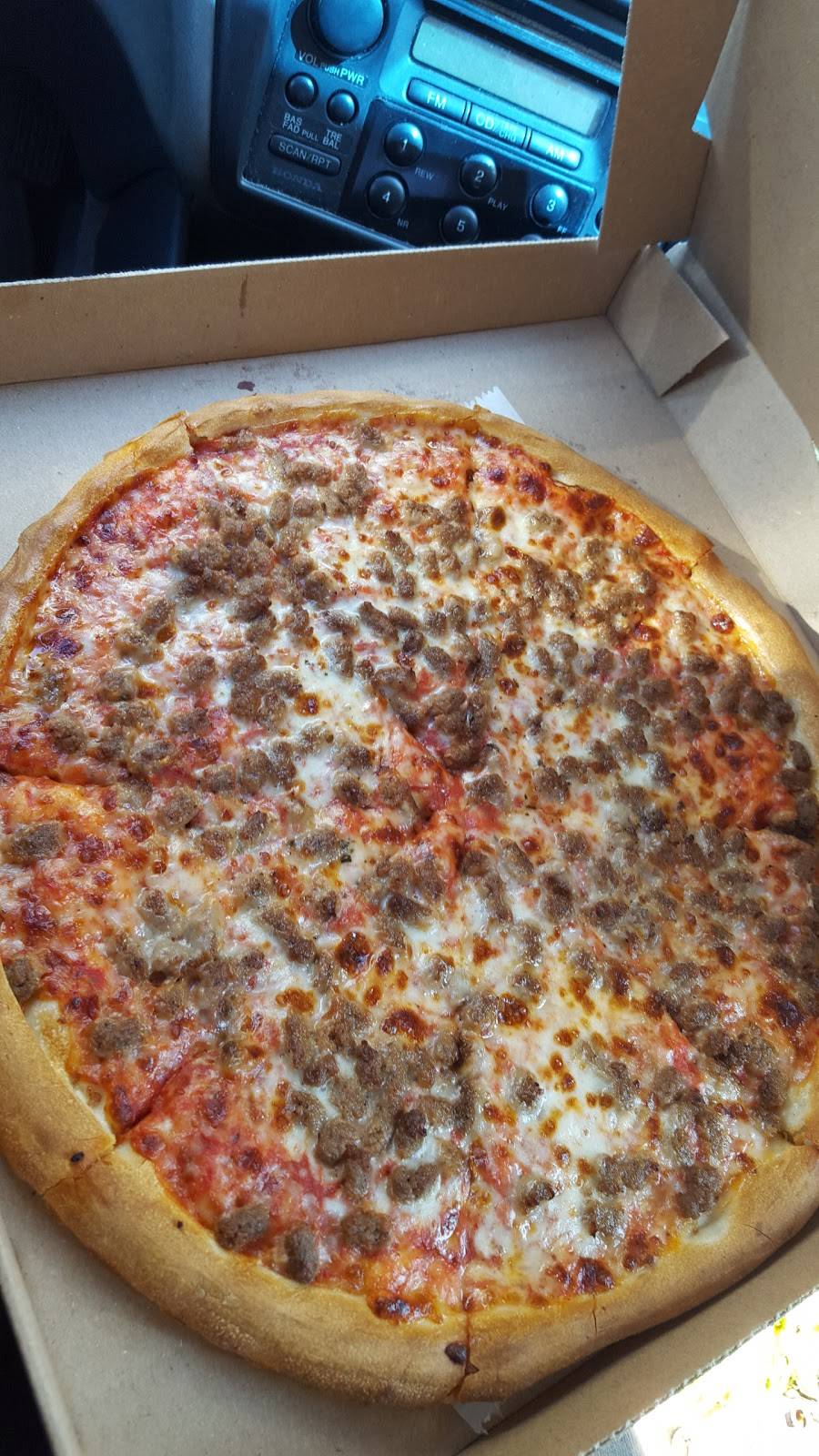 Pizza Patron | meal takeaway | 5334 Ross Ave #650, Dallas, TX 75206, USA | 2148419193 OR +1 214-841-9193