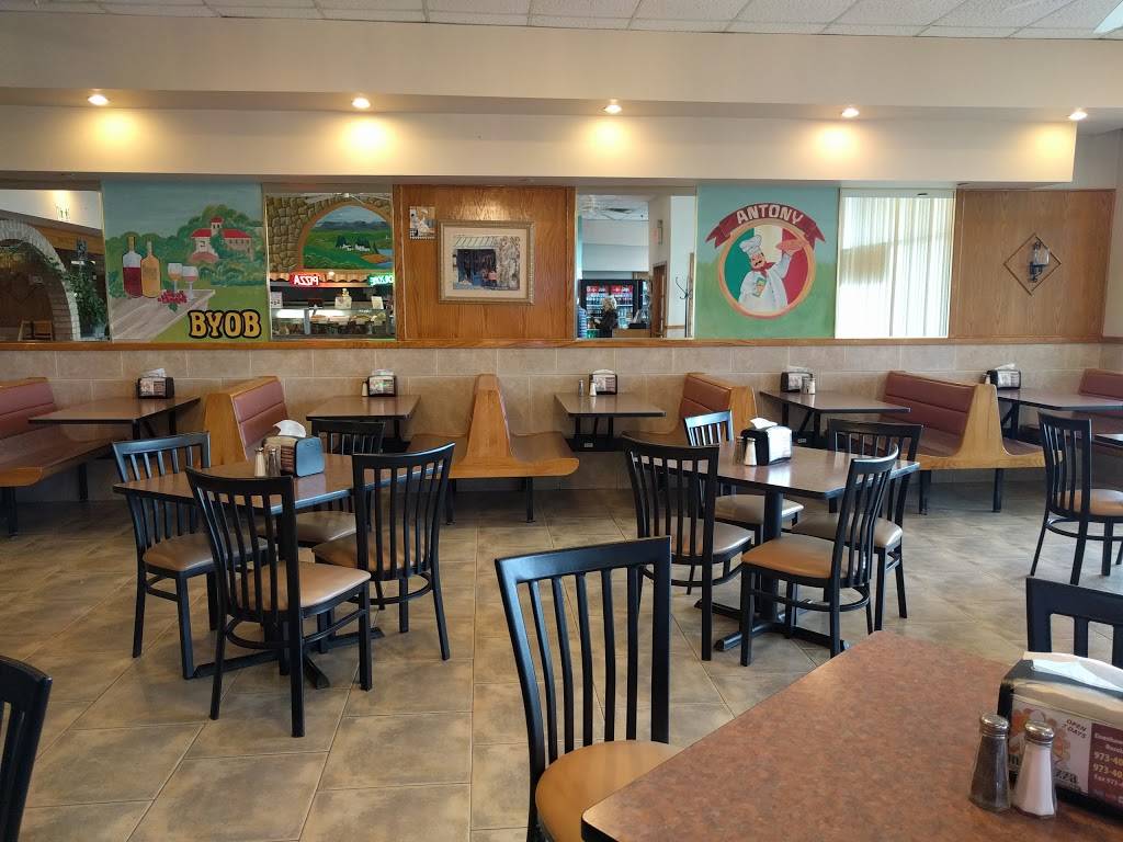 Franks Pizza | restaurant | 14 Eisenhower Pkwy, Roseland, NJ 07068, USA | 9734038070 OR +1 973-403-8070