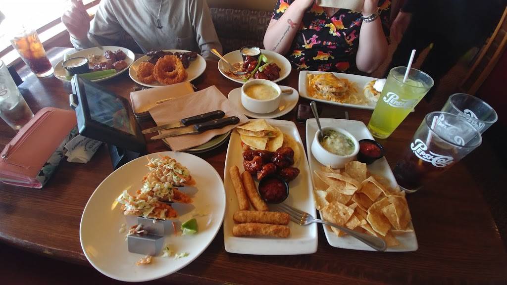 Applebees Grill + Bar | restaurant | 1650 Tappahannock Blvd, Tappahannock, VA 22560, USA | 8044430361 OR +1 804-443-0361