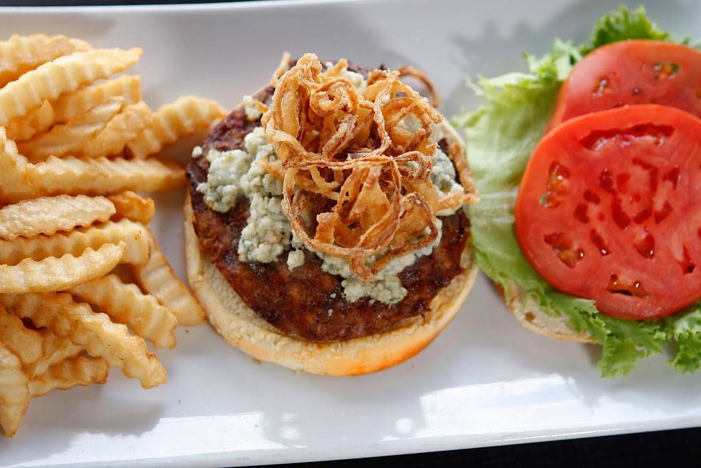 3 Sisters Speakeasy | restaurant | 226 Broadway, Kissimmee, FL 34741, USA | 4072013270 OR +1 407-201-3270