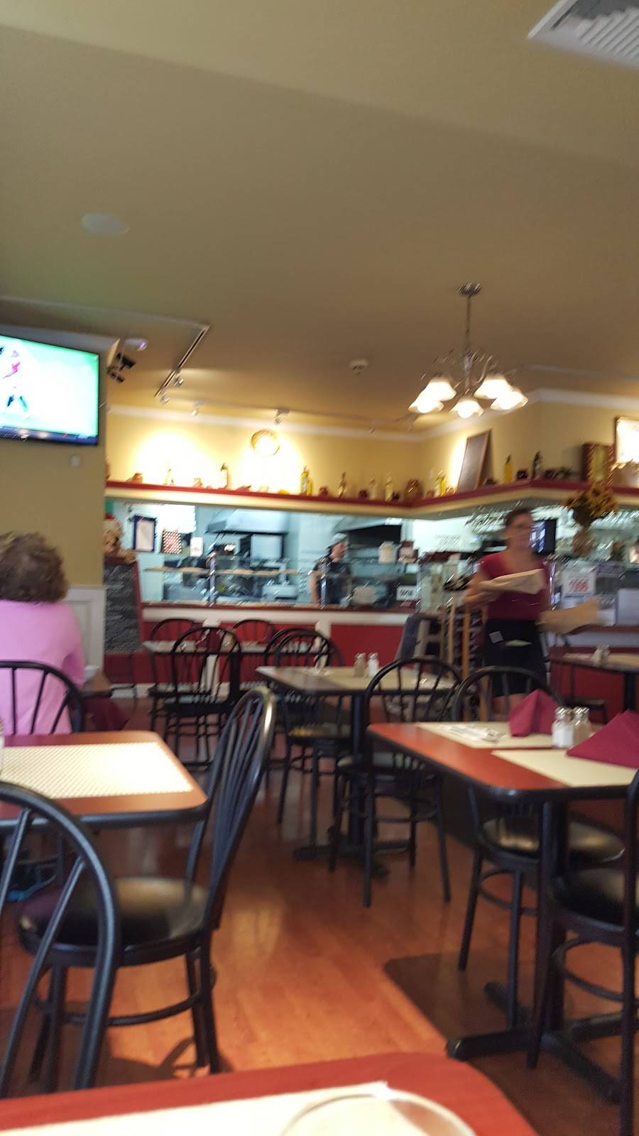 Espositos Ristorante & Pizzeria | restaurant | 18 Broadway, Valhalla, NY 10595, USA | 9147618640 OR +1 914-761-8640