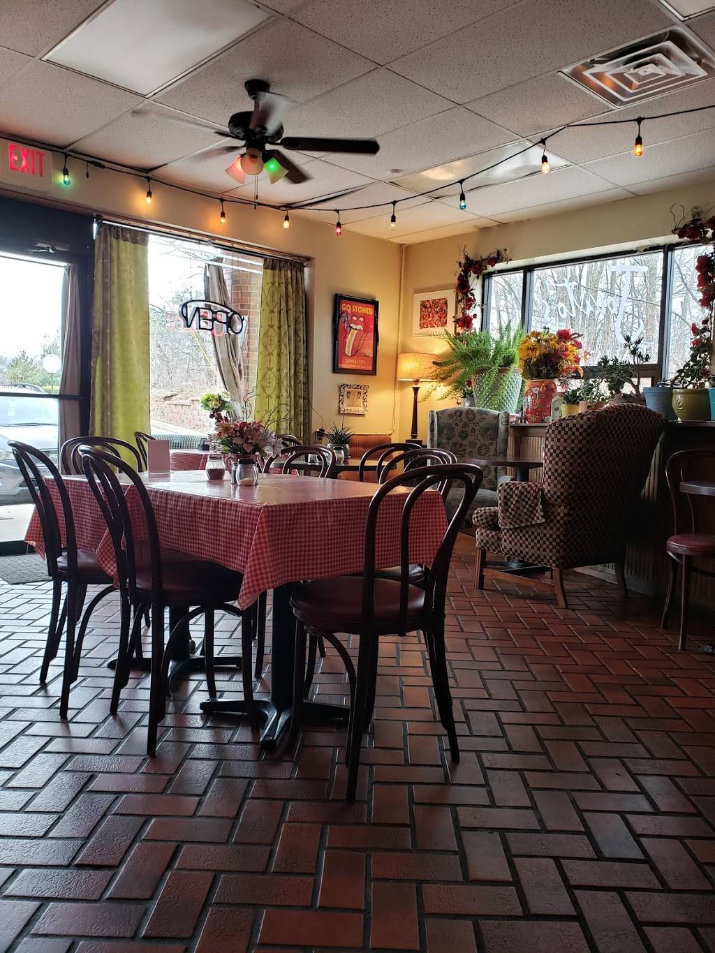 Jovitos Italian Cafe | restaurant | 12309 State Line Rd, Kansas City, MO 64145, USA | 8169439988 OR +1 816-943-9988