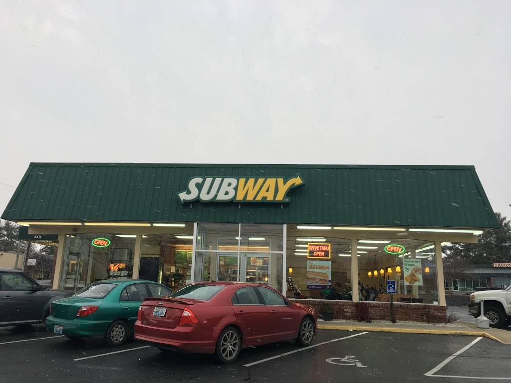 Subway | restaurant | 928 N Mulberry St, Elizabethtown, KY 42701, USA | 2707377336 OR +1 270-737-7336