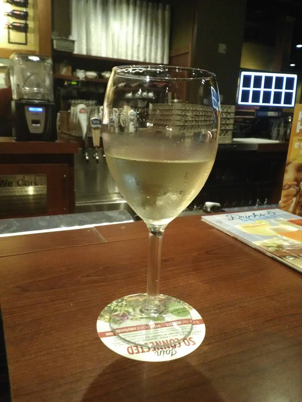 Ruby Tuesday | restaurant | 6061 Far Hills Ave, Centerville, OH 45459, USA | 9374329655 OR +1 937-432-9655