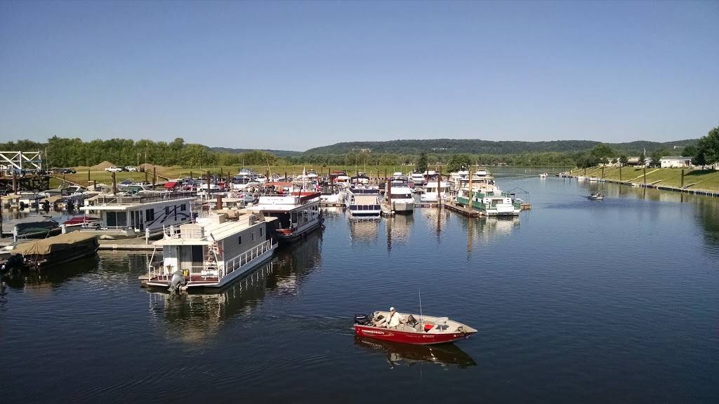 Winneshiek Bar & Grill | restaurant | 32785 Co Rd K, Prairie du Chien, WI 53821, USA | 6083261068 OR +1 608-326-1068