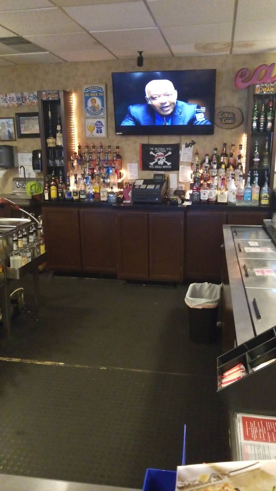 East Side Eddies Neighborhood Bar & Grill | restaurant | 3517 E 26th St, Des Moines, IA 50317, USA | 5157773401 OR +1 515-777-3401