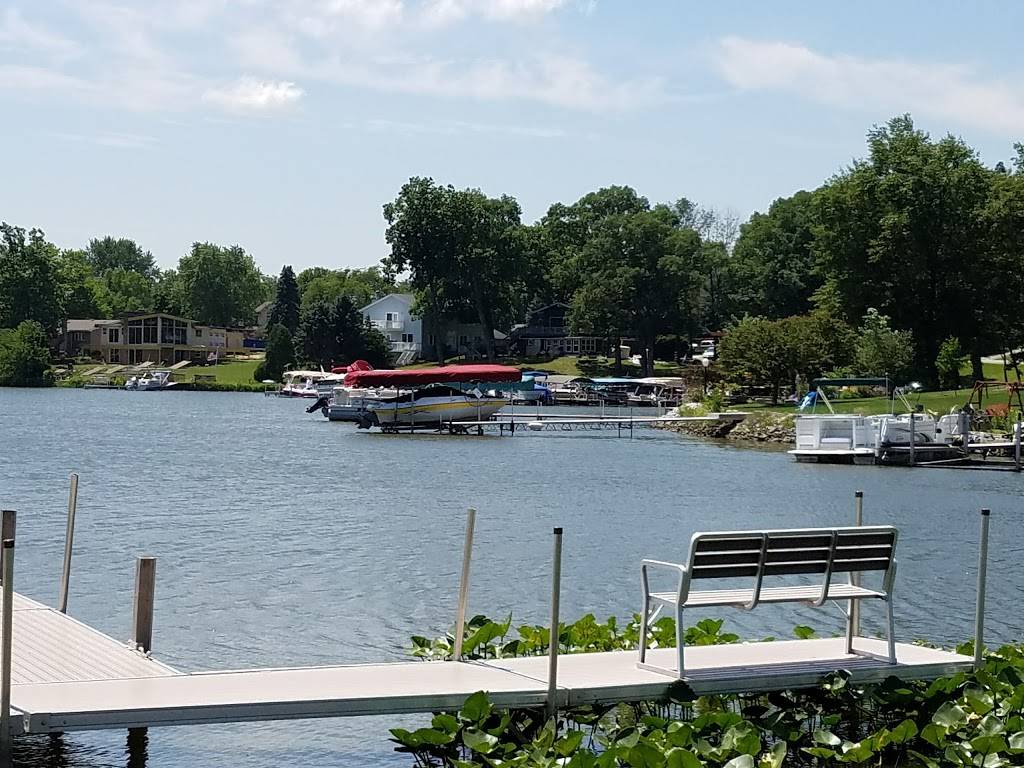 The LOFS Clubhouse | restaurant | LOFS Clubhouse, 1048 N Lakeshore Dr, Crown Point, IN 46307, USA | 2199882582 OR +1 219-988-2582