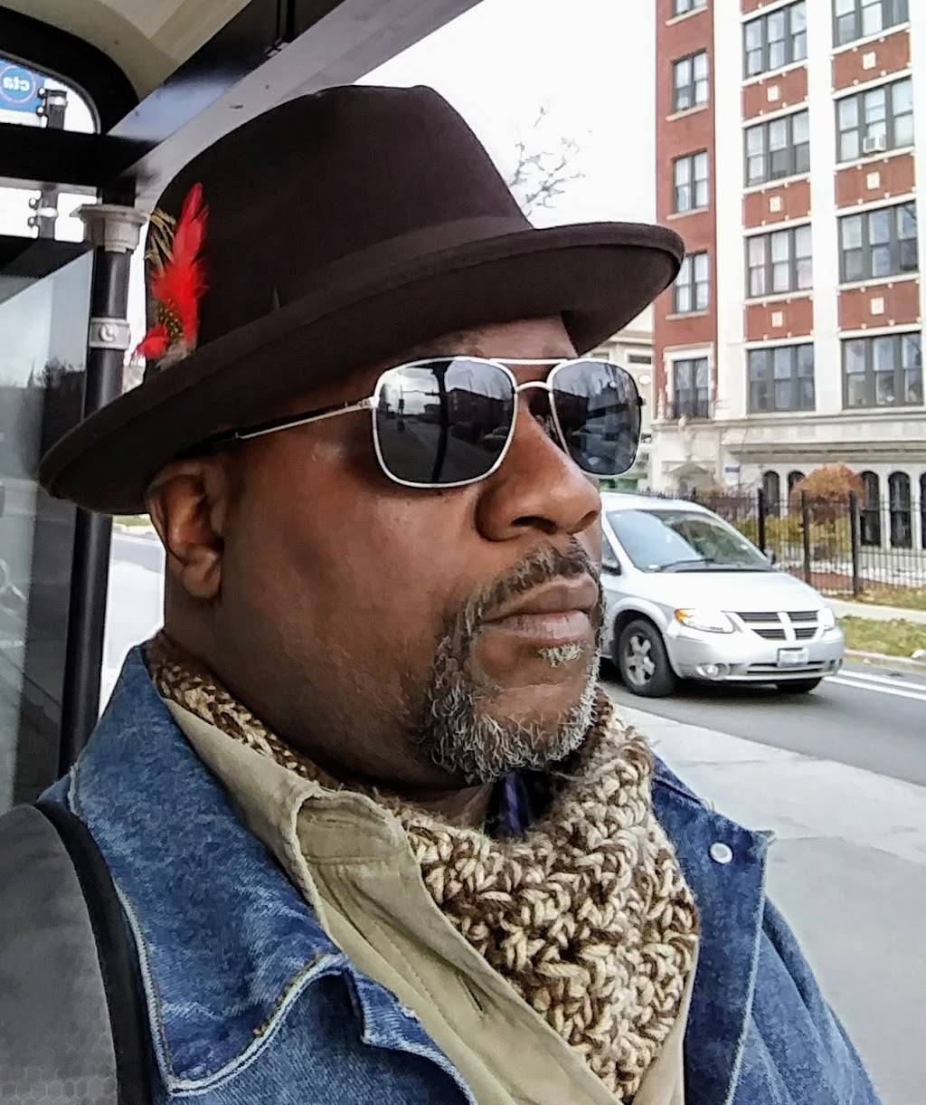 Cocos Famous Fried Lobster | restaurant | 426 S Clark St, Chicago, IL 60605, USA | 3127862070 OR +1 312-786-2070