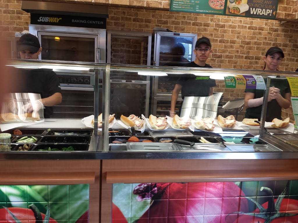 Subway | restaurant | 525 Hampton Pointe, Hillsborough, NC 27278, USA | 9197323226 OR +1 919-732-3226