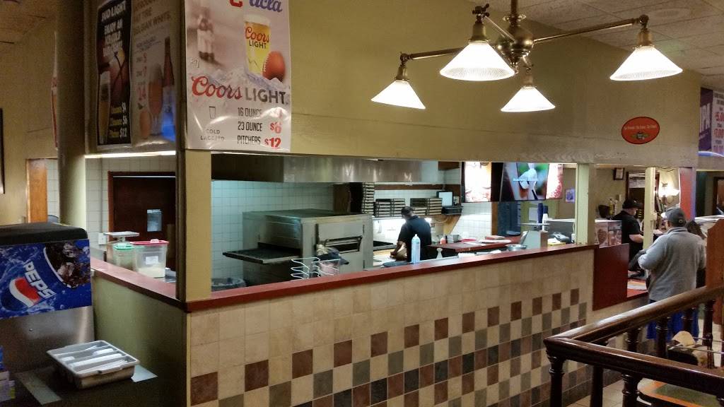 Round Table Pizza | meal delivery | 626 W Huntington Dr, Monrovia, CA 91016, USA | 6263031855 OR +1 626-303-1855