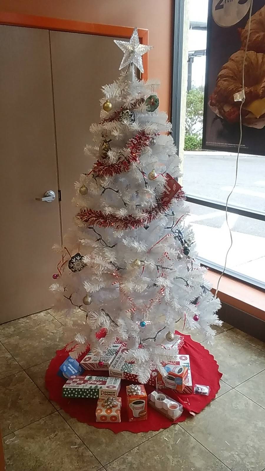 Dunkin Donuts | cafe | 8809 W Waters Ave, Tampa, FL 33615, USA | 8138863500 OR +1 813-886-3500