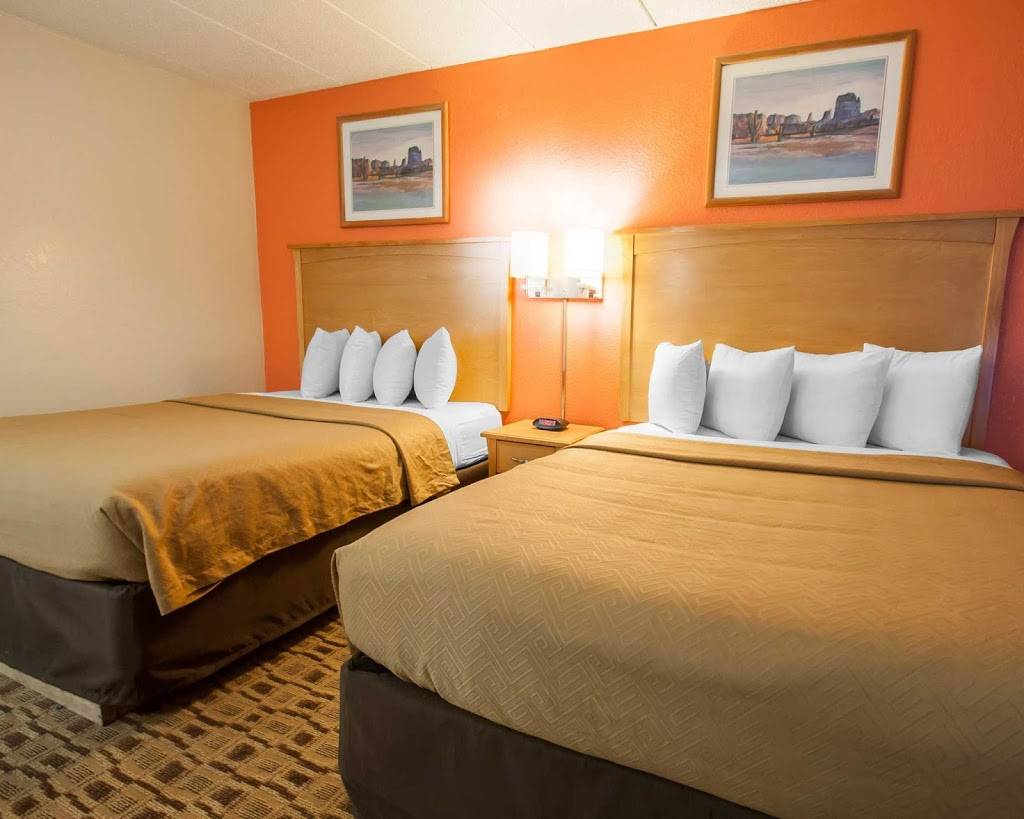 Econo Lodge Kansas City Downtown North | restaurant | 2232 Taney St, Kansas City, MO 64116, USA | 8164216000 OR +1 816-421-6000