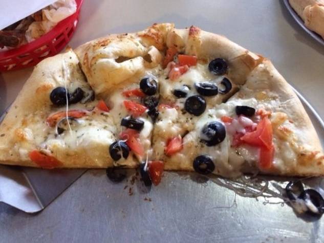 Sals Pizza | restaurant | 205 L St, Boston, MA 02127, USA | 6172685800 OR +1 617-268-5800