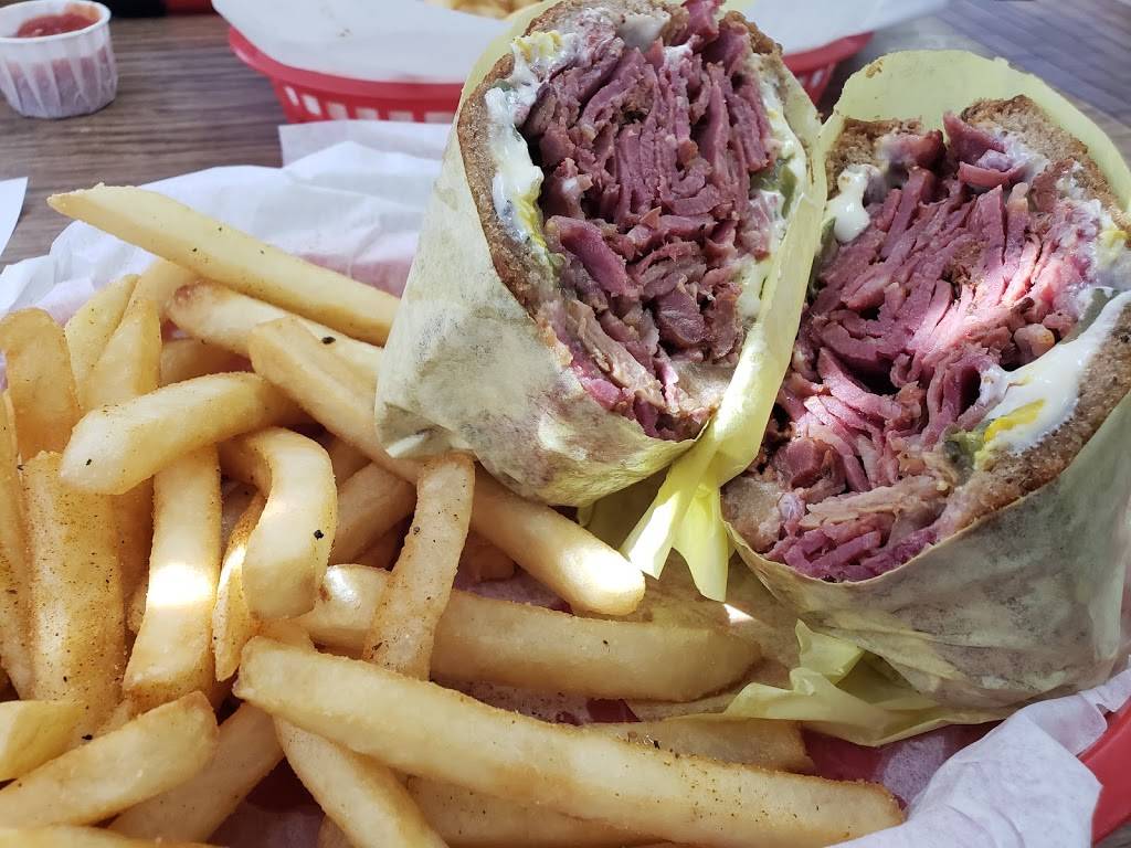 Fabulous Charbroiled Burgers | restaurant | 302 W Gardena Blvd, Gardena, CA 90248, USA | 3107156580 OR +1 310-715-6580