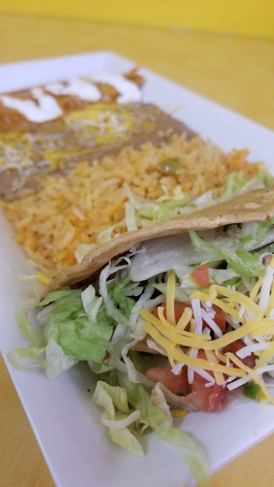 Mariscos Las Palmas | restaurant | 41925 Motor Car Pkwy c, Temecula, CA 92591, USA | 9516932222 OR +1 951-693-2222